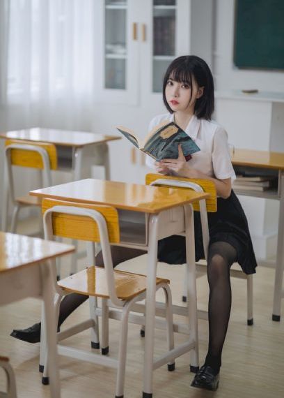 亚克奥特曼免费观看普通话版_未删减完整版
