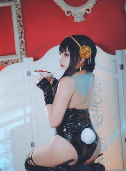 年轻的阿姨6_在线观看视频
